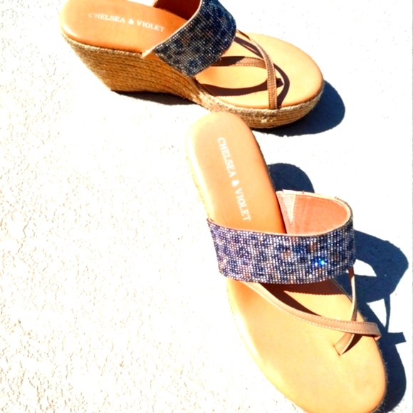 Chelsea & Violet Shoes - Chelsea and Violet.Toe ring leopard band wedge sandal